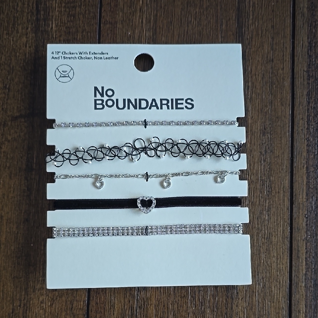 Nwt No Boundaries Black And Silver Choker Set